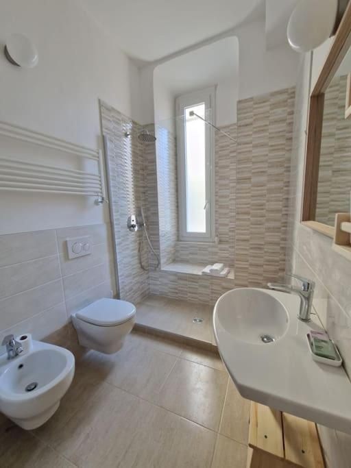 Ancora Qui, Nel Golfo Dei Poeti Apartamento La Spezia Exterior foto